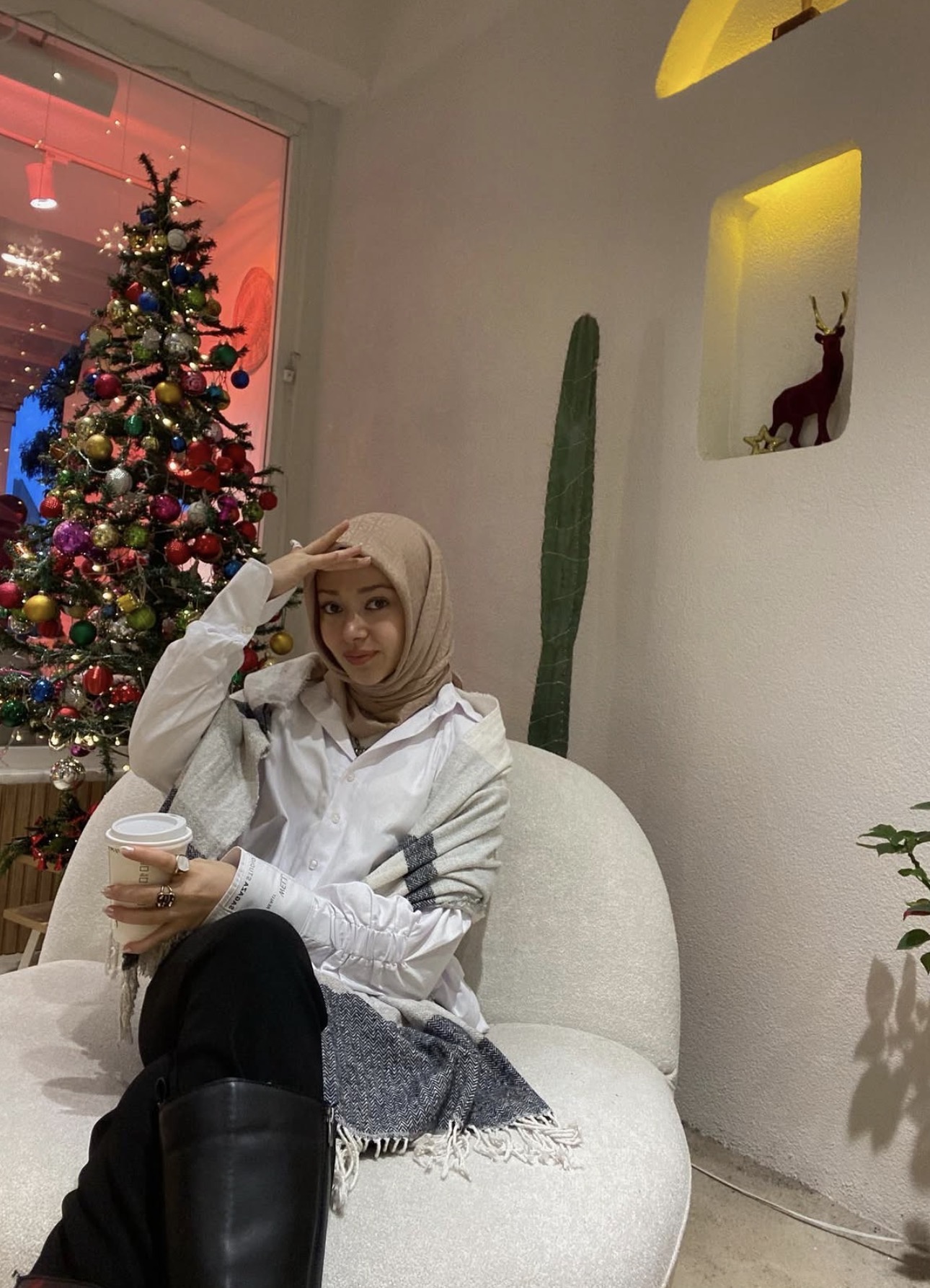 Salur Lüks Bayan Escort Bayan Berkay