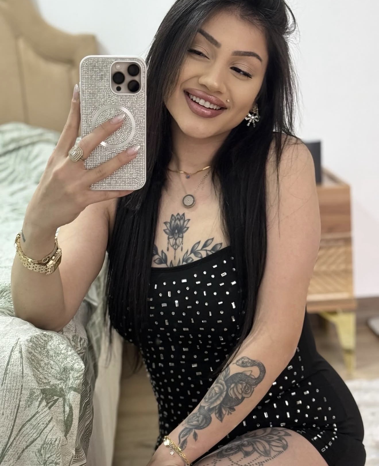 Camikebir Arabada Görüşen Escort Bayan Alvira